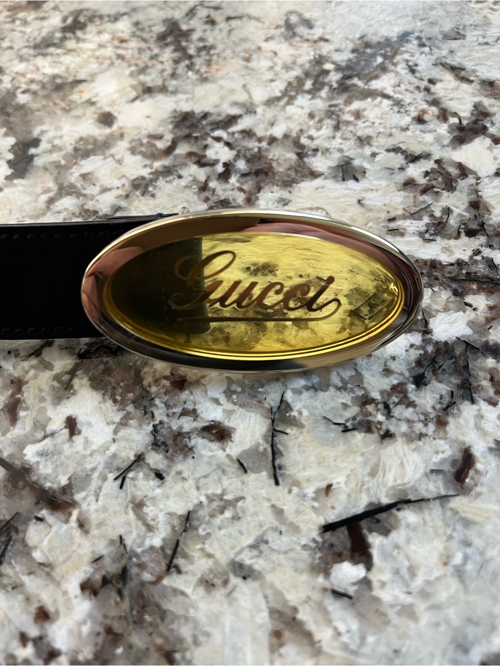 Vintage Gucci belt in Excellent/Like new condition. Size 85 (S/M) - Picture 2 of 3
